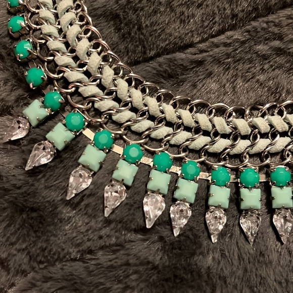 Teal Statement Necklace - Picture 4 of 4